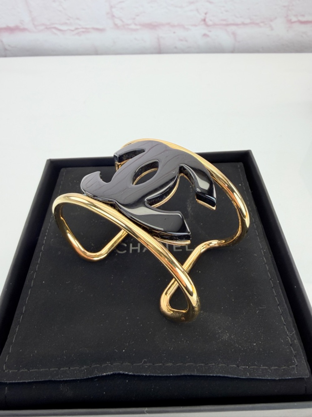 CHANEL Cuff Coco Mark Black and Gold Double C Logo Cuff Bracelet - Picture 4 of 10